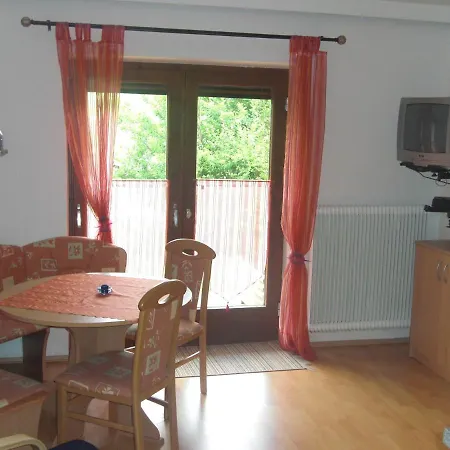 Haus Pfeifer Apartament *